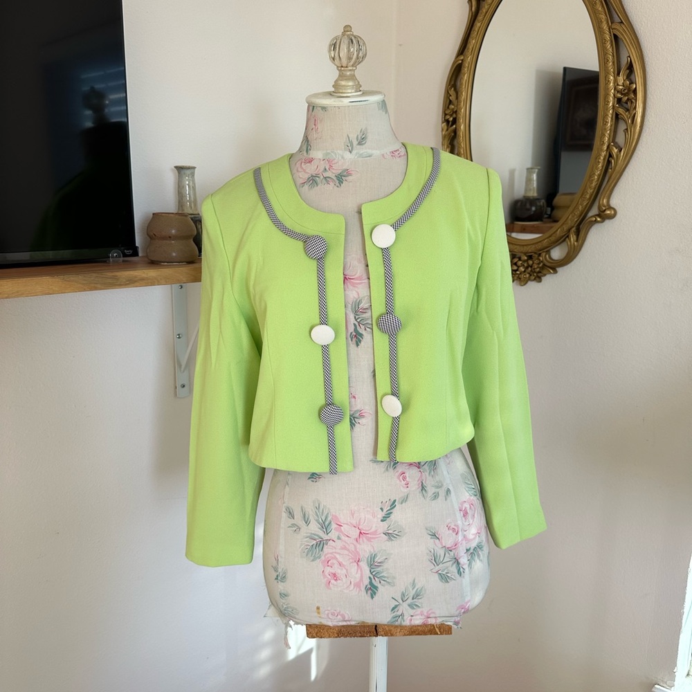Vintage Vivida Women’s Electric Green Blazer with Checkered Detailing